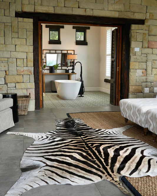 B ZEBRA HIDE 270 x 194 (L)